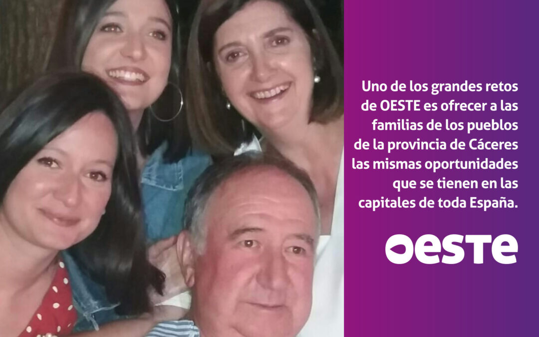 Fotografía de un grupo de personas sonriendo junto a un mensaje corporativo de OESTE sobre la igualdad de oportunidades en el entorno rural.